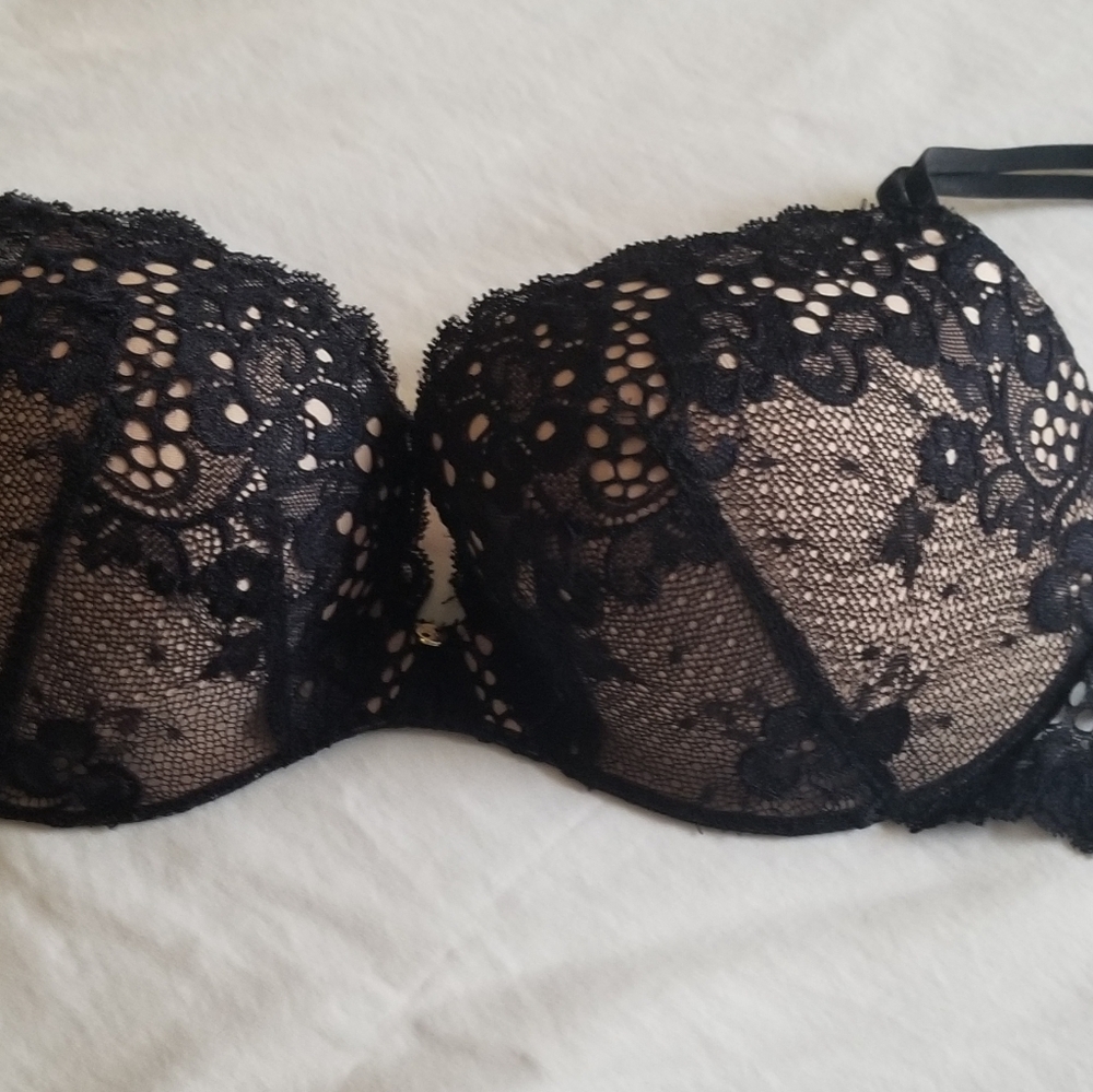 Victoria secret bra 34D new no tags